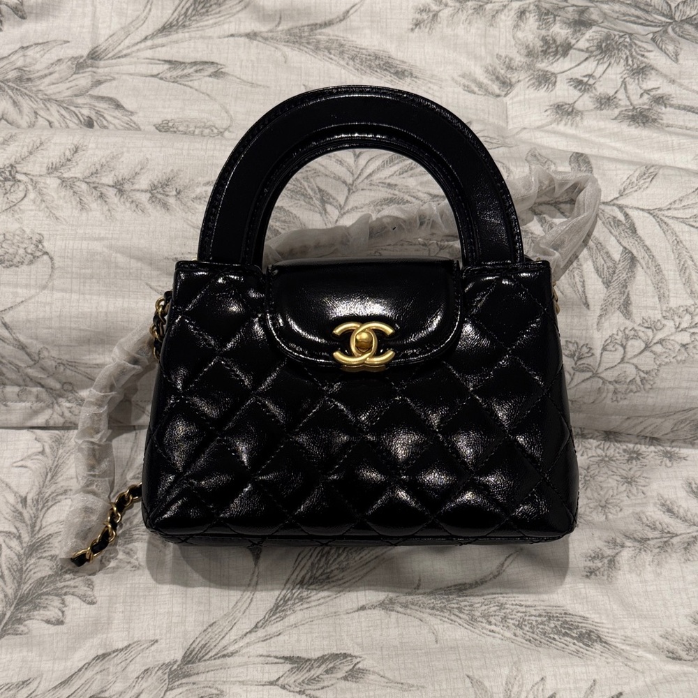 CHANEL style Black glossy Kelly bag